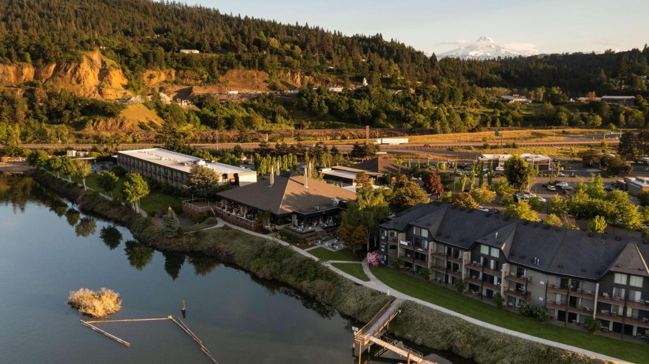 Best Western Plus Hood River Inn Exterior photo