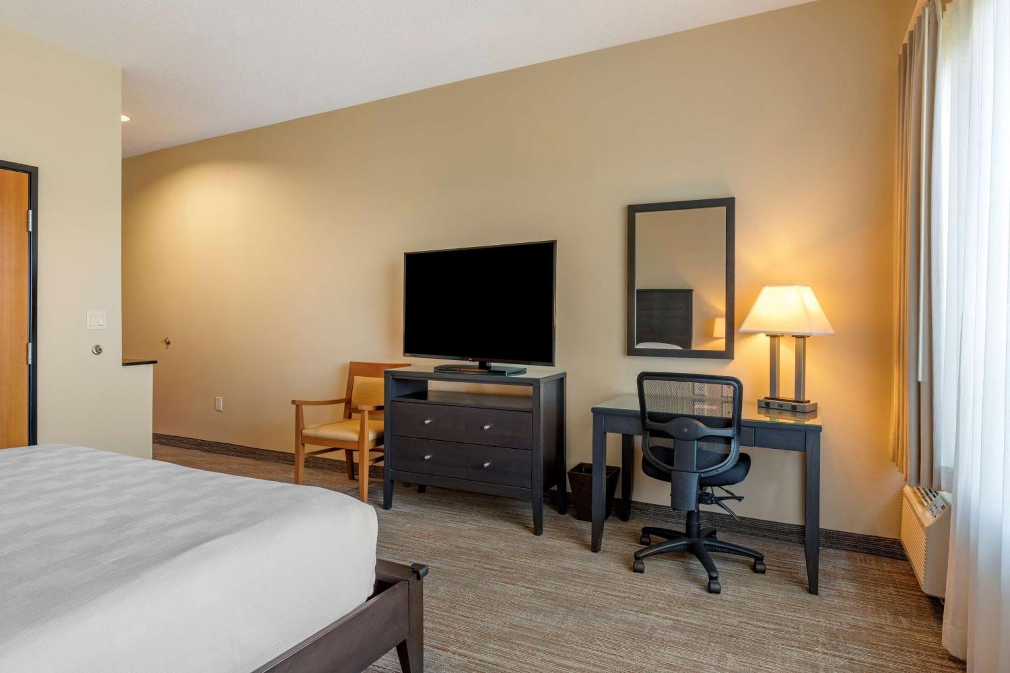 Best Western Plus Hood River Inn Room photo